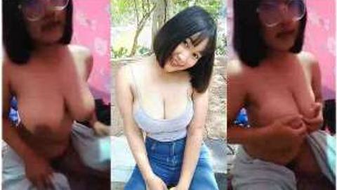 နို့အကိတ်လေးနဲ့ လီးငတ်နေတဲ့ မှန်ကြောင်မလေး video preview