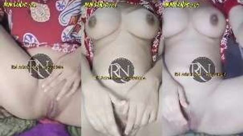 ဖြူဖြူဖွေးဖွေးအဖုတ်လှလေးကိုပွတ်ပြ video preview