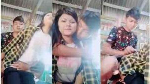 လူကြီးတွေ လစ်တုန်း ခိုးစားတဲ့ ဆယ်ကျော်သက် video preview