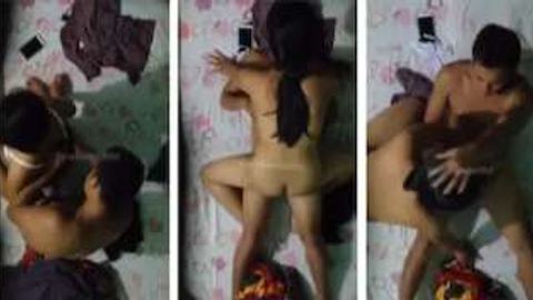 ကိုကိိုနဲ့ မမတို့ ပွဲလှနေတုန်း အပေါ်ကနေ ကပ်တိုးလေးချောင်းရိုက် video preview